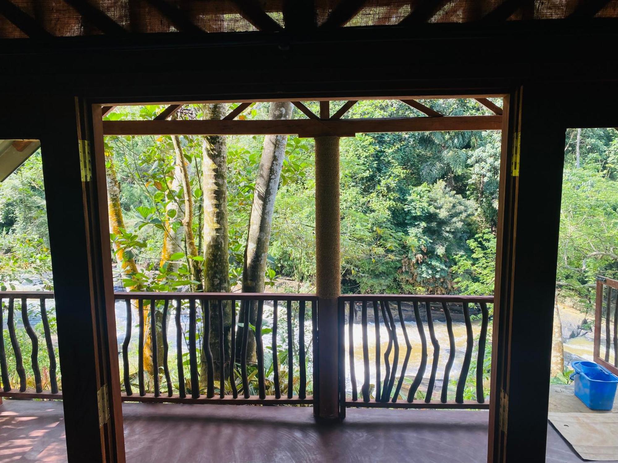 The Rainforest Hideaway Денияйя Экстерьер фото